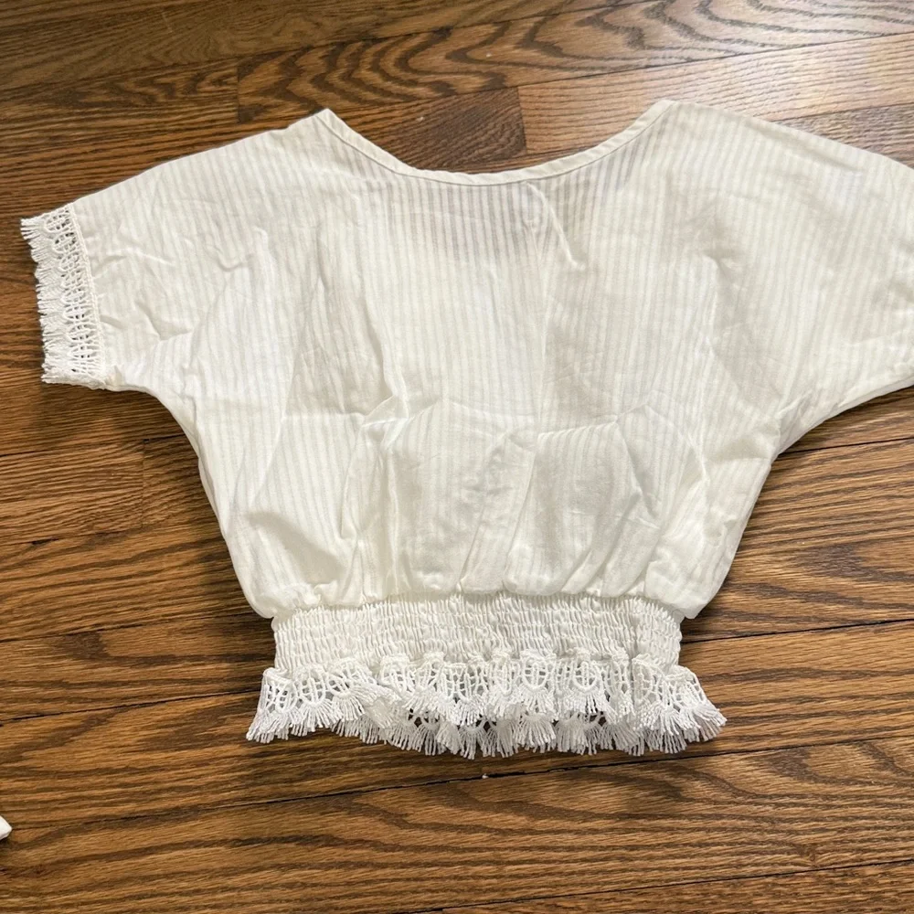 Little Pexito White Lace Trim Two-Piece Set Size Small